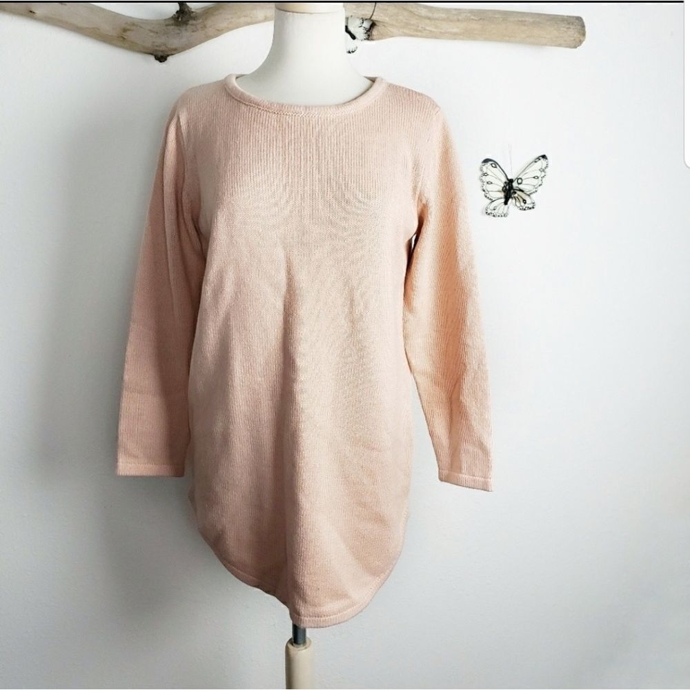 Elliatt by Revolve blush scoop hem tunic sweater